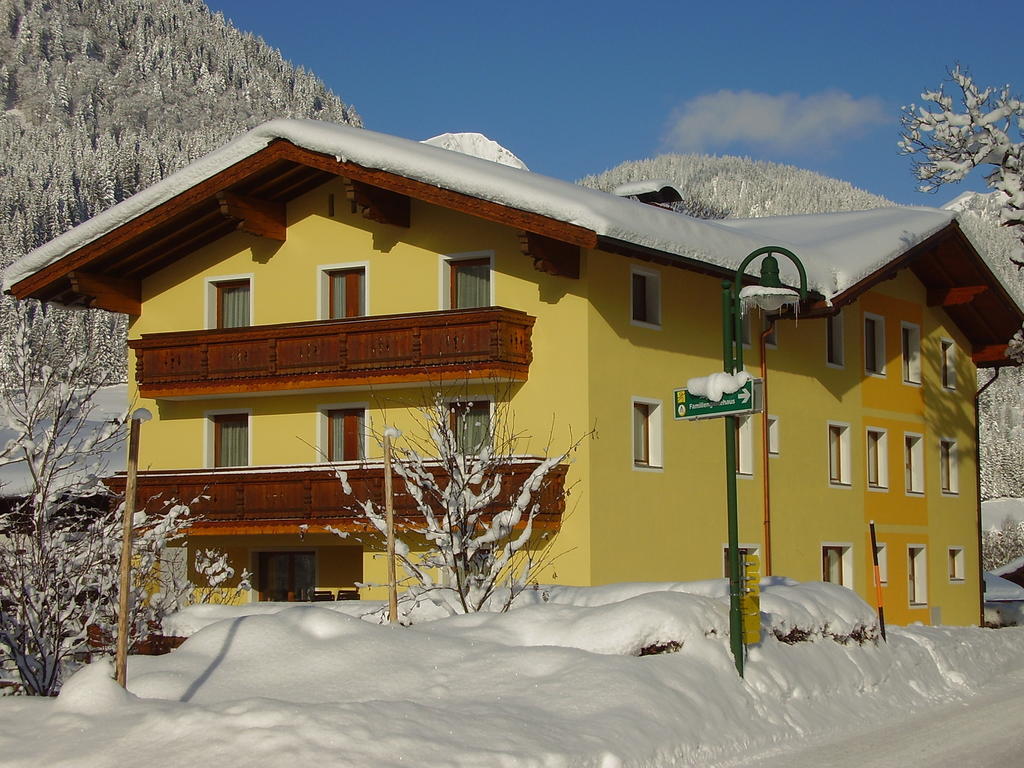 Hotel Pension Barbara Sankt Martin am Tennengebirge Exterior foto