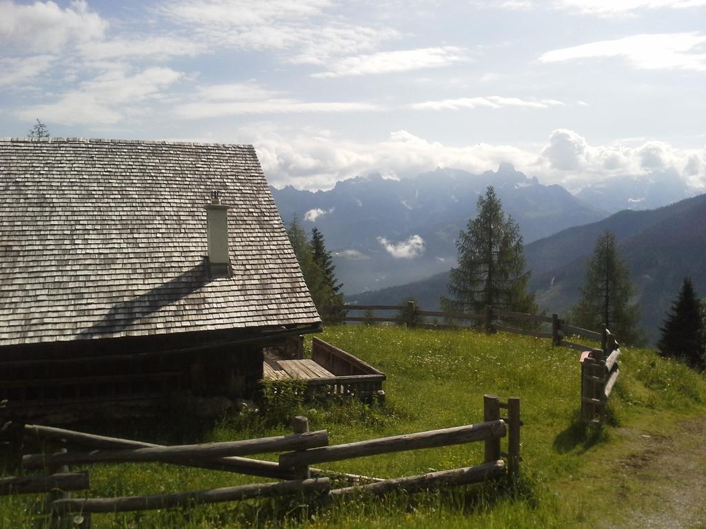 Hotel Pension Barbara Sankt Martin am Tennengebirge Exterior foto