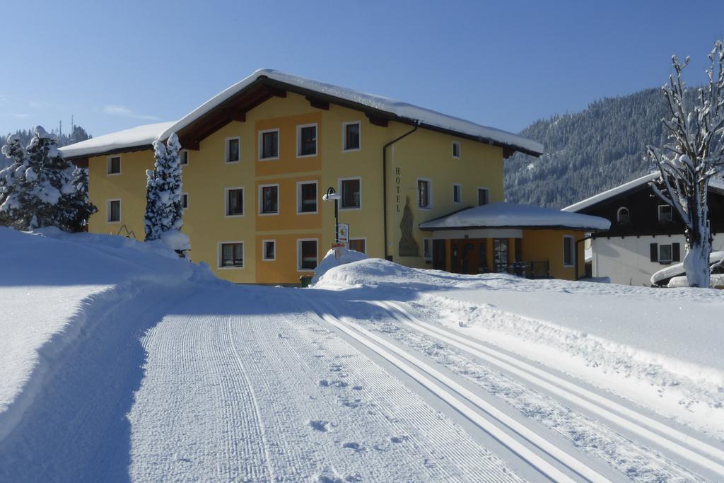 Hotel Pension Barbara Sankt Martin am Tennengebirge Exterior foto